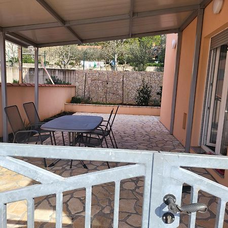 Apartman Leanton Pula Exterior photo