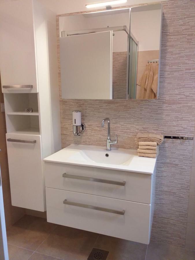 Apartman Leanton Pula Exterior photo